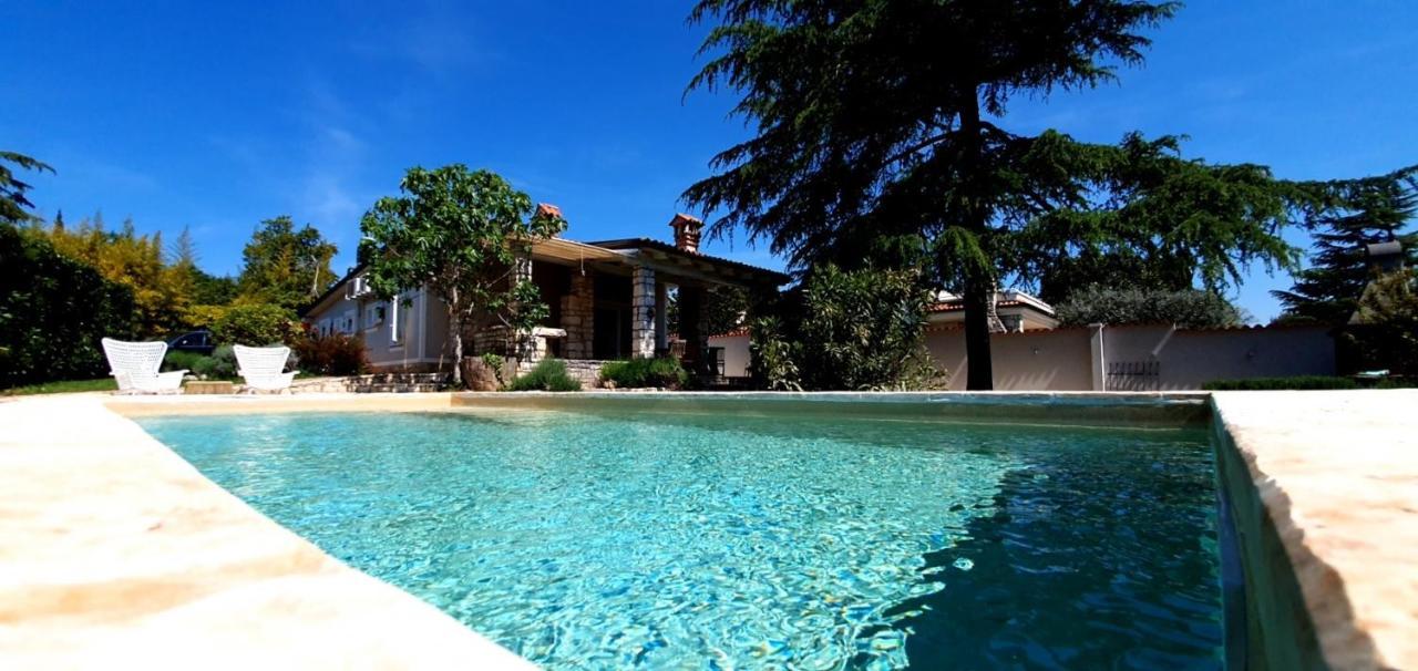House Spina Villa Pelegrin Luaran gambar